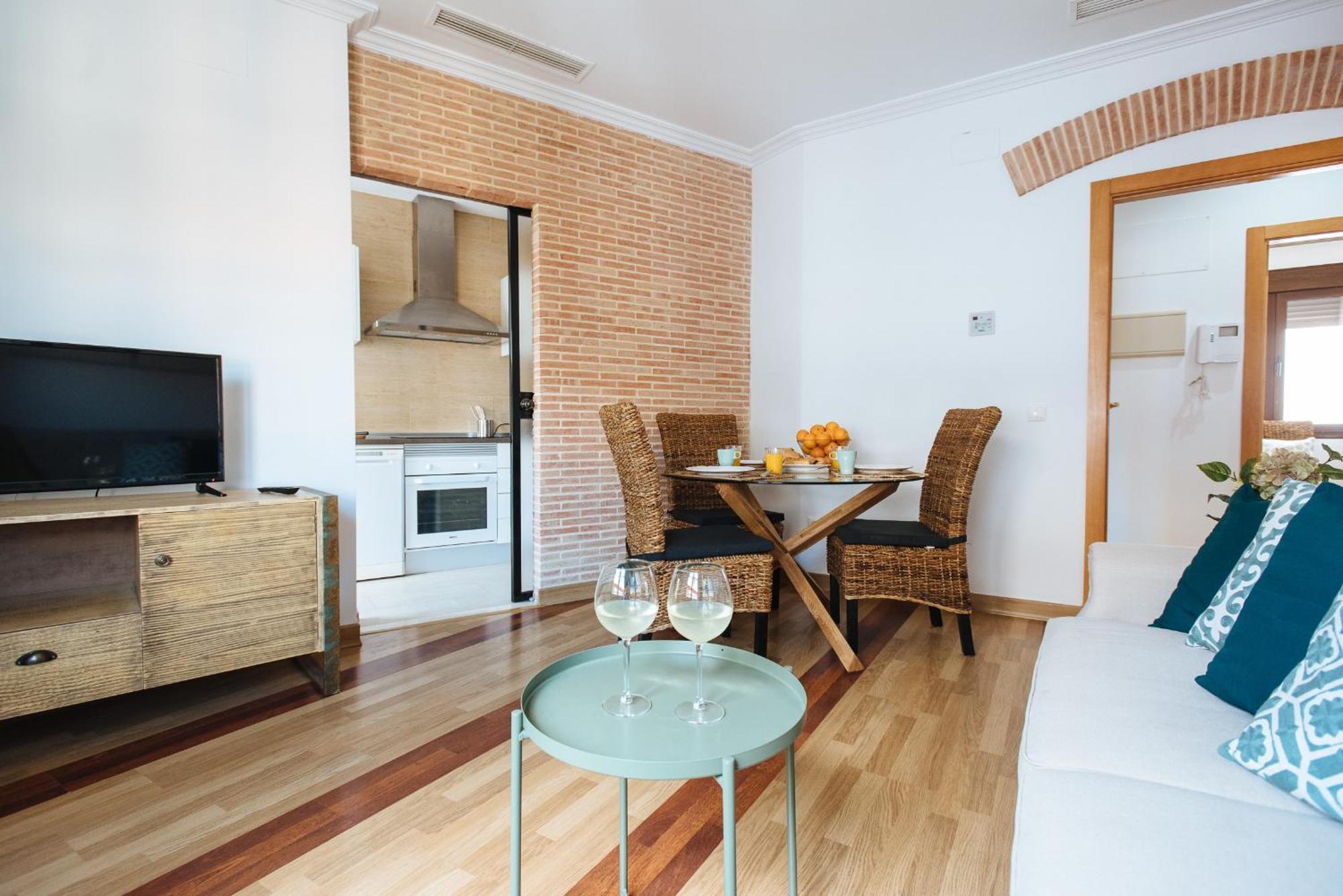 Апартаменты Hostly Orfila 3A-3B Exclusive Penthouse-Center-Fibre-Parking Optional Севилья Экстерьер фото